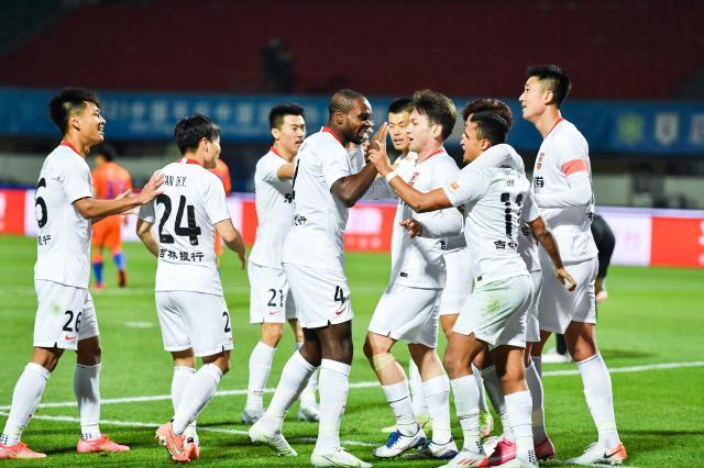 开云app-找到感觉仍遭联赛头羊绝杀 亚泰静待核心伤愈复出